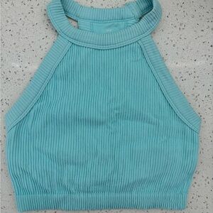 Arie crop tank size small